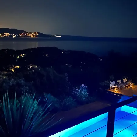 Les Alyzes Villa *