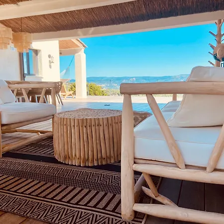 Les Alyzes Villa *